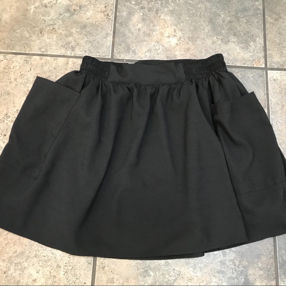 Sound & Matter Black Chiffon Skirt Sz S Pockets